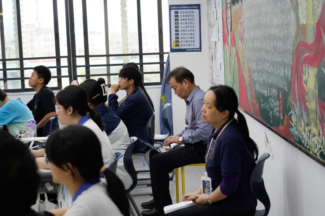 坪山中新中学宿舍图片