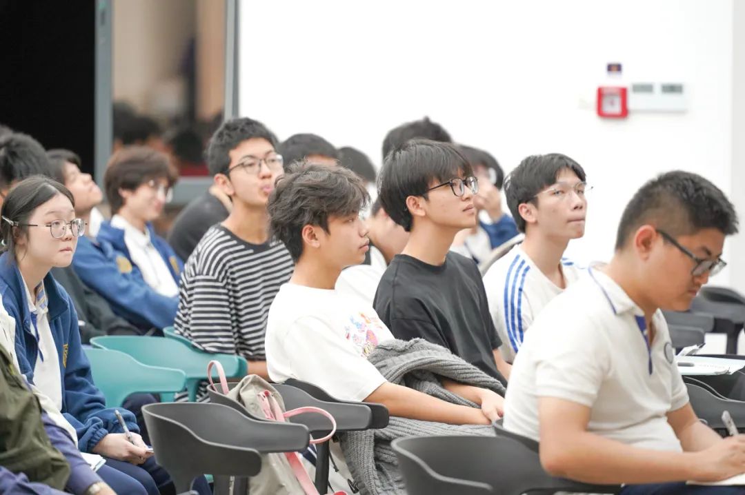深圳中新中学是富人区吗
