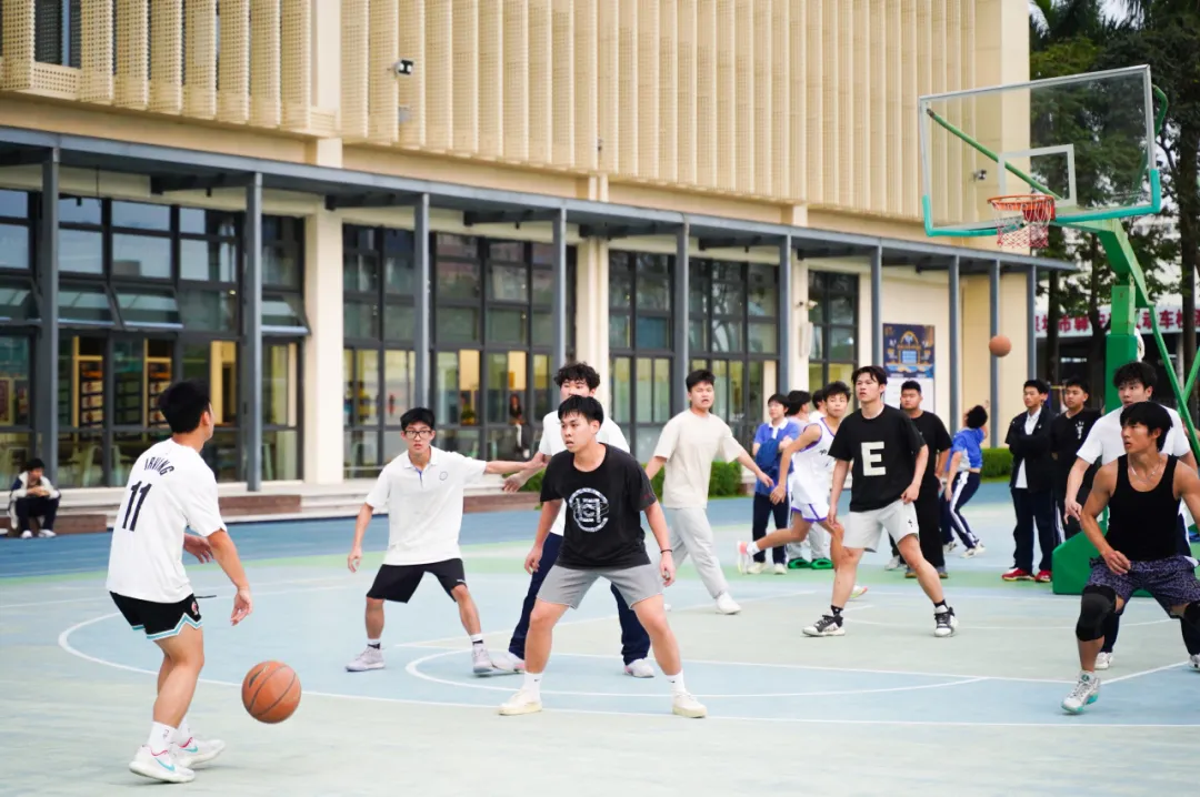 深圳市中新中学怎么样